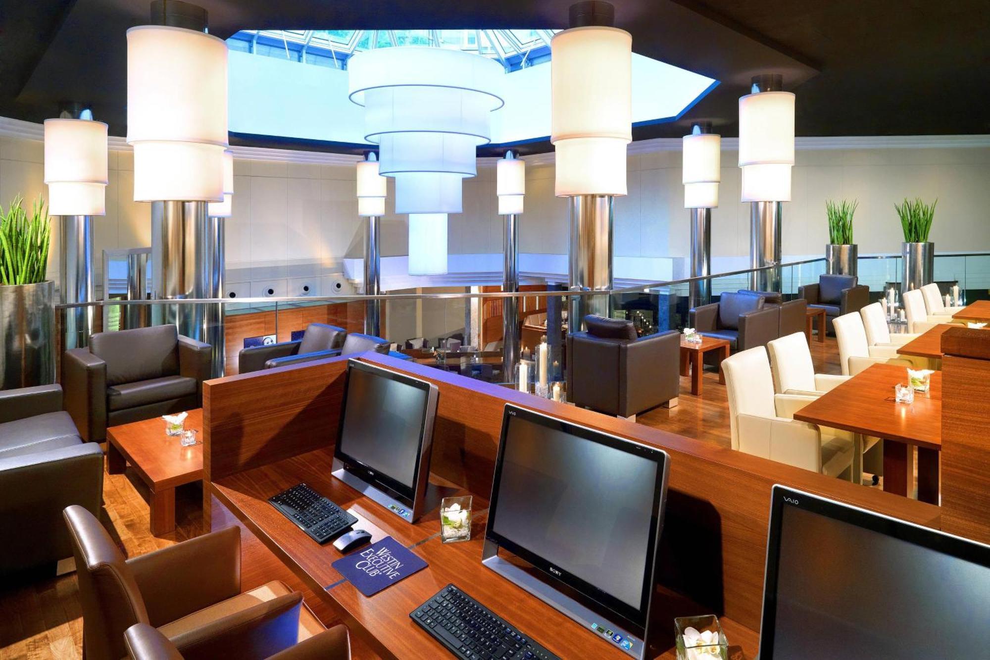 Hotel The Westin Grand Frankfurt Fráncfort del Meno Exterior foto The Business Lounge at Frankfurt Airport