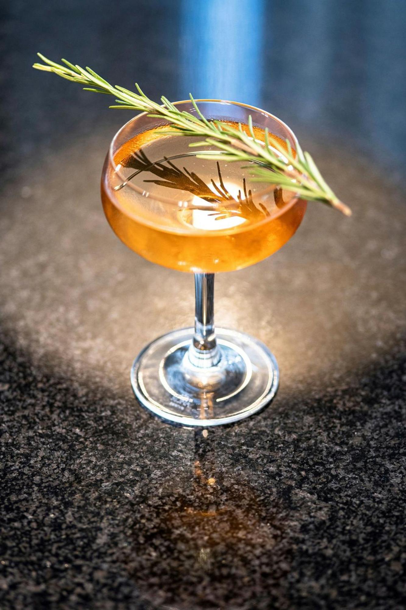 Hotel The Westin Grand Frankfurt Fráncfort del Meno Exterior foto A glass of vermouth